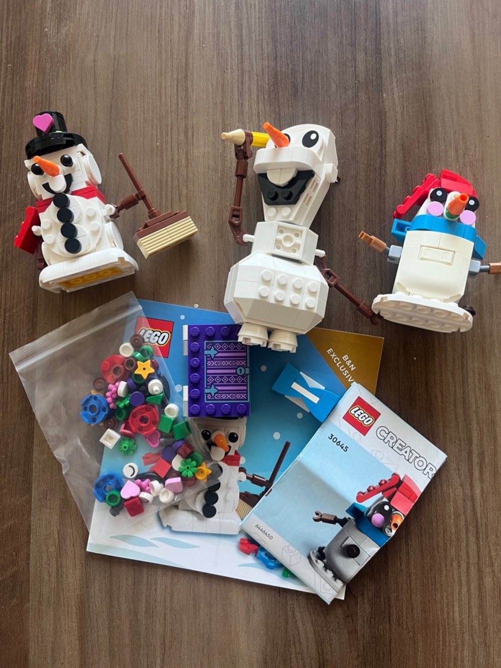 Assorted Winter/Holiday LEGO Lot- B&N snowman Olaf frozen complete